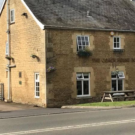 The Coach House Inn オークハム エクステリア 写真