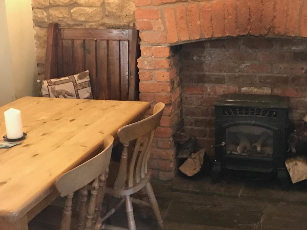 The Coach House Inn オークハム エクステリア 写真